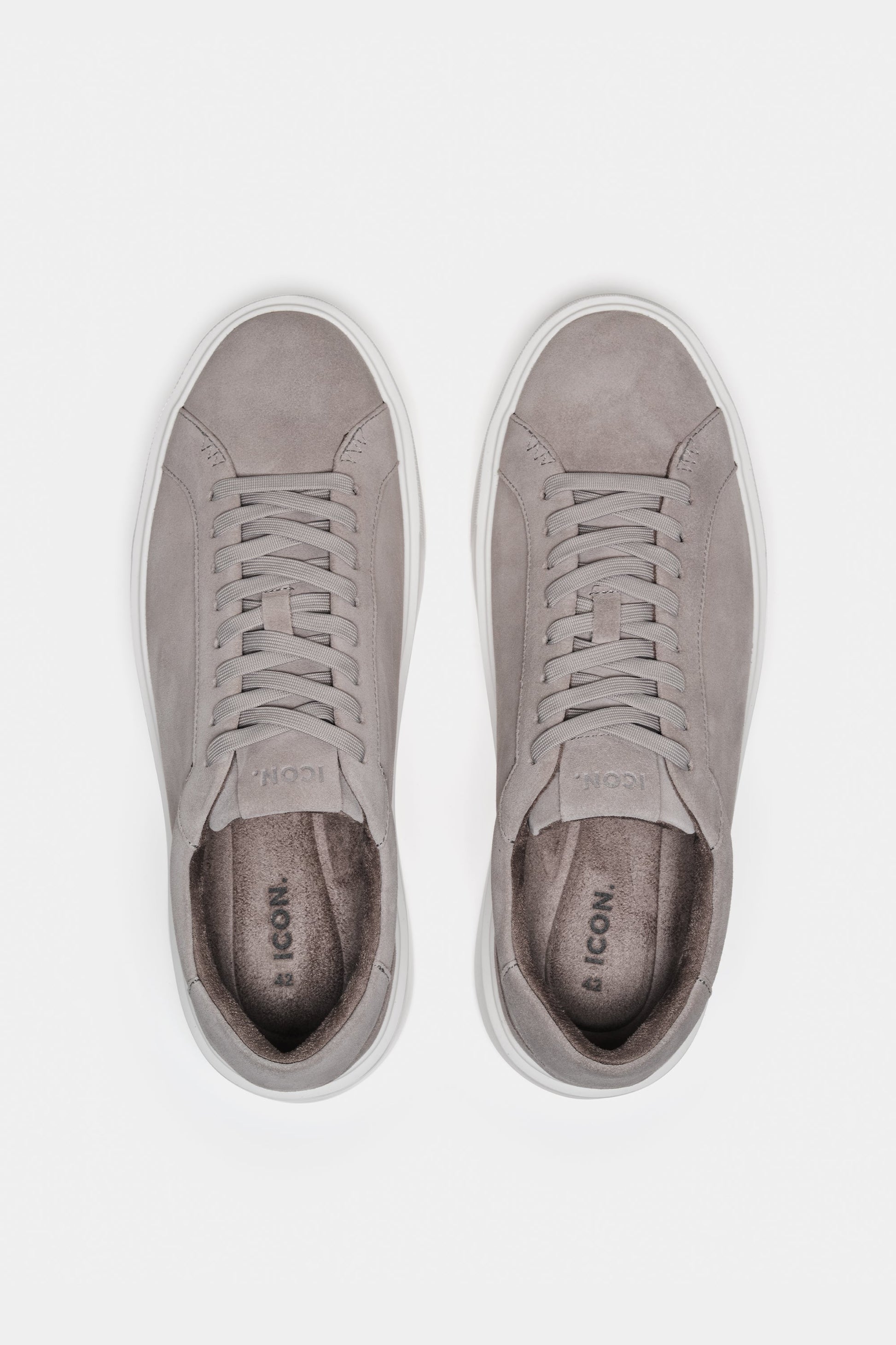 THE CLASSIC SUEDE TRAINER